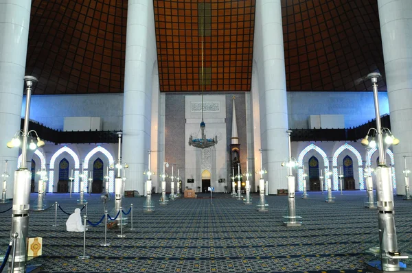 苏丹萨拉赫丁 Abdul Aziz 沙清真寺又名 Shah Alam 清真寺 — 图库照片