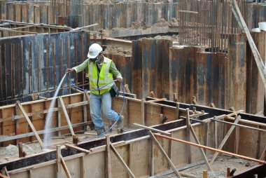 İnşaat İşçileri anti püskürtme termit kimyasal arıtma