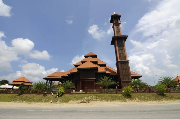 Ulul Albab мечеть (Масджид Kayu Seberang Jertih) в Тренгану — стокове фото