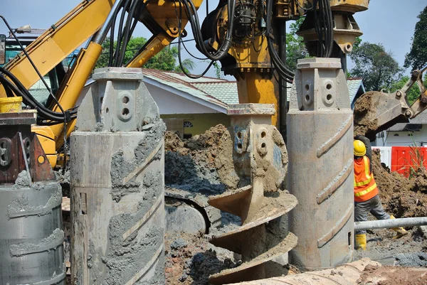 Bore Pile Rig sinfín en el sitio de construcción — Foto de Stock