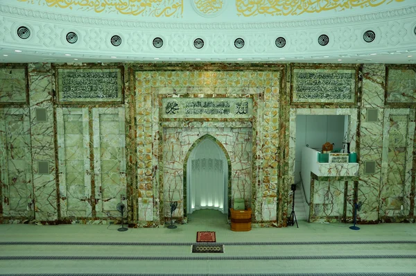 Interior of An-Nur Mosque a.k.a Petronas Technology University Mosque — Stock Photo, Image