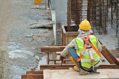 İnşaat İşçileri yüksek düzeyde çalışma