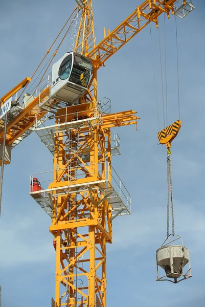 Tower Crane used to lifting heavy load — Stock Photo, Image