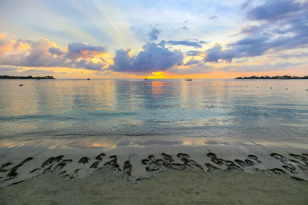 Piękny Karaibski Zachód Słońca Plaży — Zdjęcie stockowe