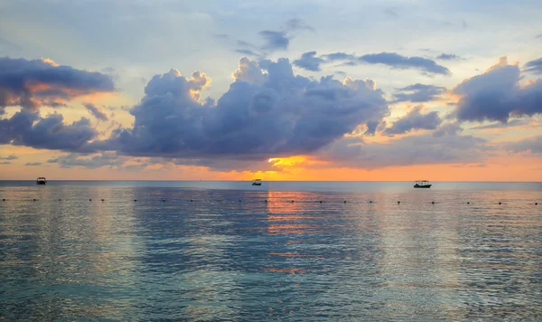 Zachód Słońca Oceanicznej Plaży Karaibach — Zdjęcie stockowe