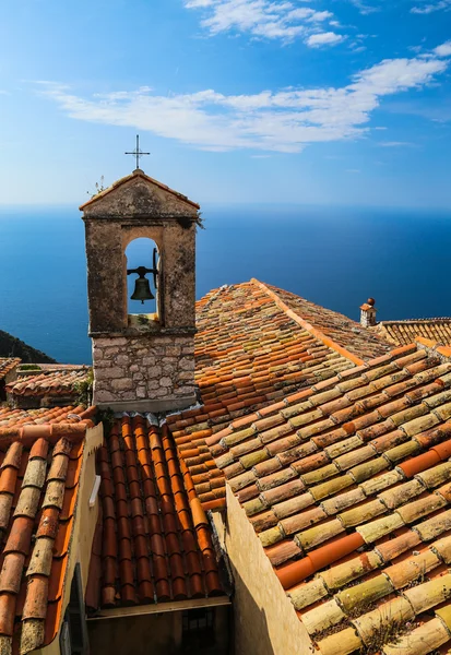 Red roof chapel cross with Mediterranean sea view at the French — Stock Photo, Image