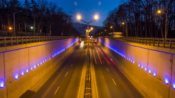 Traffico stradale di notte — Video Stock