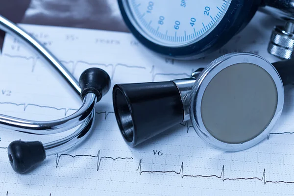 Stethoscope And Electrocardiogram — Stock Photo, Image