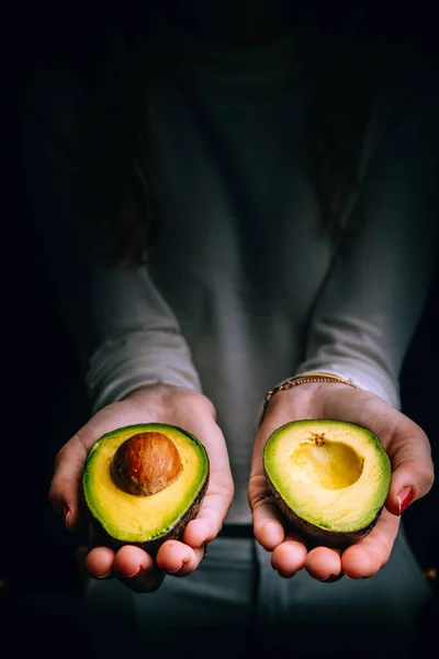 Vegan Food Sliced Avocado Female Hands — Stock Photo, Image