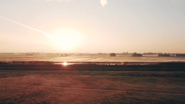 Luchtfoto Van Het Platteland Met Mist Bij Zonsopgang Nederland Water — Stockvideo