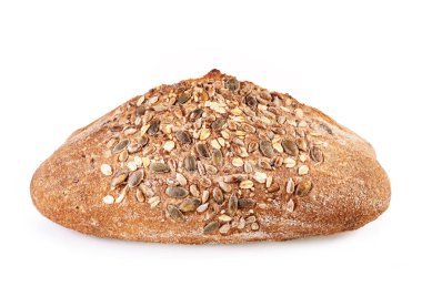 Beyaz arkaplanda izole edilmiş taze ekmek.