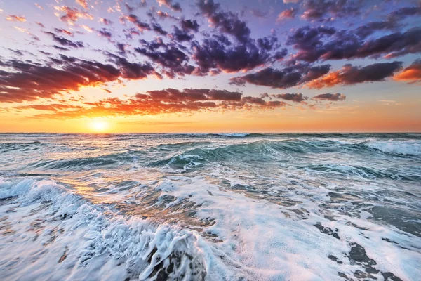 Sunrise over the ocean. — Stock Photo, Image