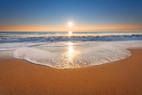 Unberührter tropischer Strand. — Stockfoto