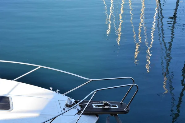 Bow Yacht Reflected Sea Water — Stock Photo, Image