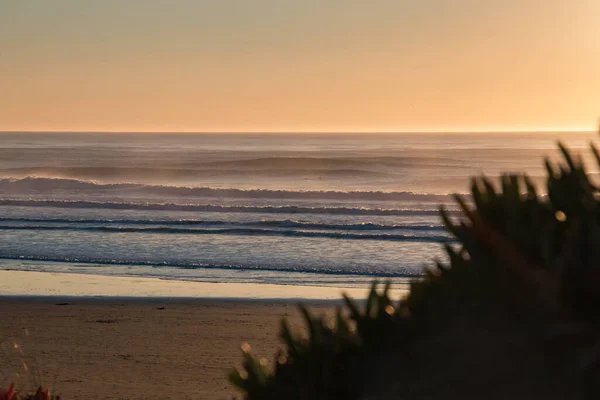 Große Wellen brechen in Nordkalifornien nahe San Francisco aus — Stockfoto