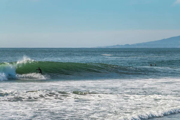 Big Waves Breaks nel nord della California vicino a San Francisco — Foto Stock