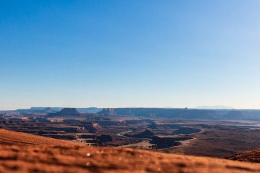 Utah 'taki Canyonlands Ulusal Parkı' nın geniş bir manzarası.