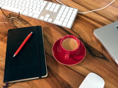 Defter ile espresso fincan