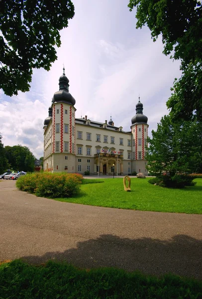 捷克共和国，城堡弗尔赫拉比 — 图库照片