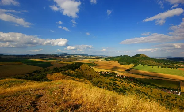 Vista das Montanhas Centrais Checa — Fotografia de Stock