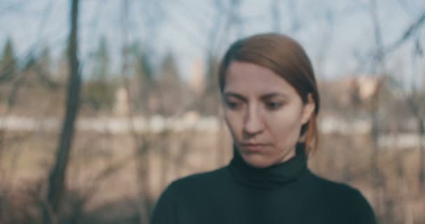 Портрет Печальной Женщины Начинающей Плакать — стоковое видео