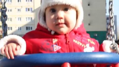 Bebek salıncak portre