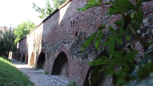 Zitadelle Verteidigung Ziegelmauer — Stockvideo