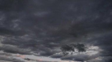 Son bulutlar fırtına Timelapse sonra