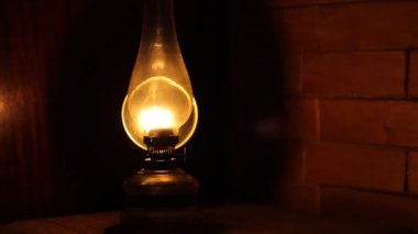 Uzak alarak gaz lambası