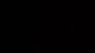 Karanlık eski ev sokakta