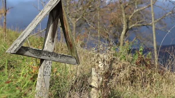 Wood Cross on Grave — Stock Video