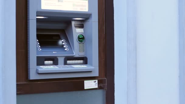 Guichet automatique prêt pour les transactions 