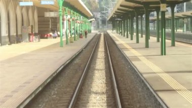 Tren istasyonu terk