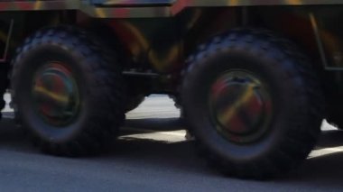 Askeri araçlar tekerlekler
