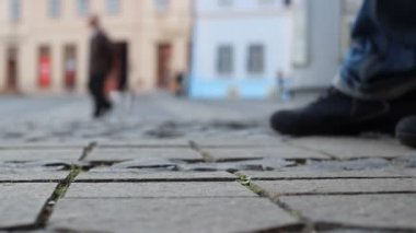 Üzerinde sigara basmak