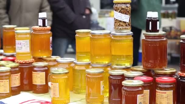 販売のための天然蜂蜜 — ストック動画
