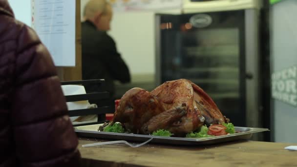 Frango assado no Grill Bar — Vídeo de Stock