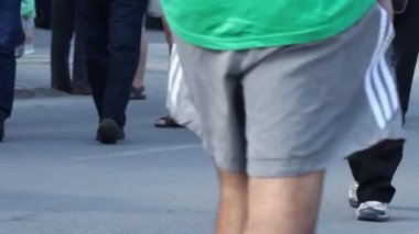 Yürüyen İnsanlarla Kalabalık Bir Yer