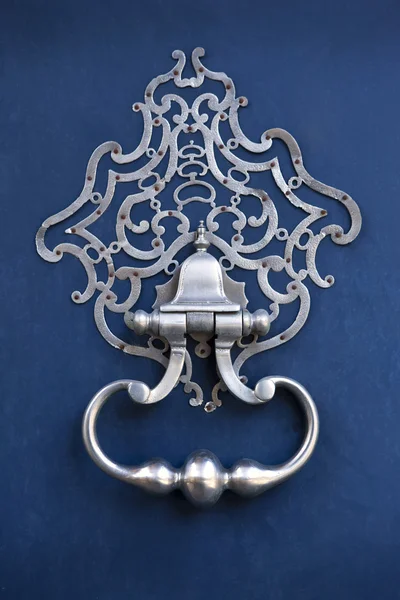 Bronze door knocker — Stock Photo, Image