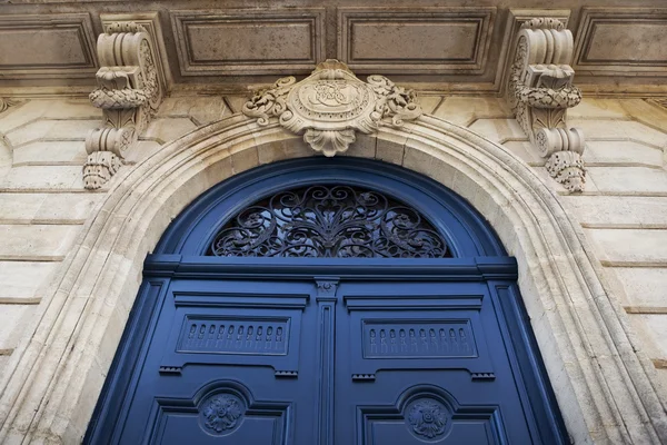 Fachada de una mansión francesa — Foto de Stock