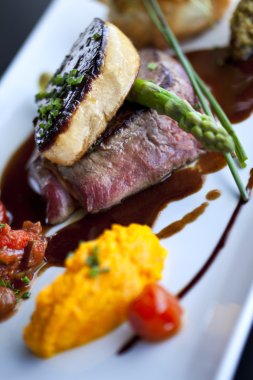 Sığır eti ve kaz ciğeri