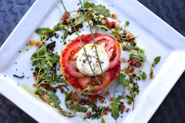 Kabarık domates pasta