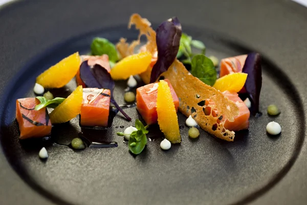 Salmon salad — Stock Photo, Image