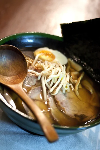 Soupe traditionnelle japonaise — Photo