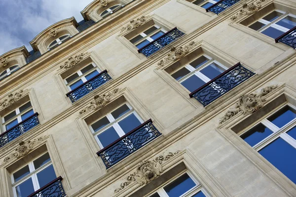 Old building facade — Stock Photo, Image