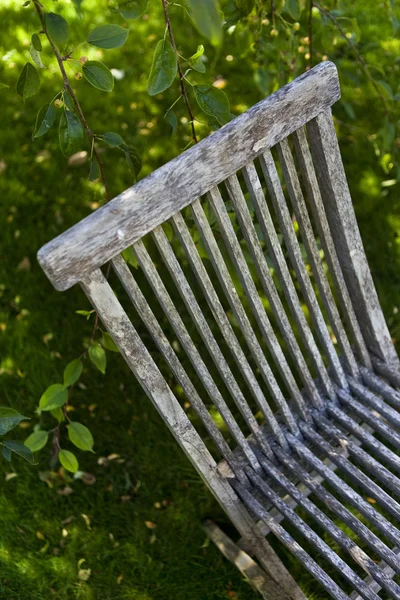 Detail Dřevěné Židle Zahradě — Stock fotografie