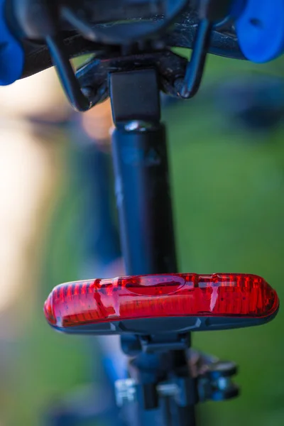 Lampe de vélo arrière rouge — Photo