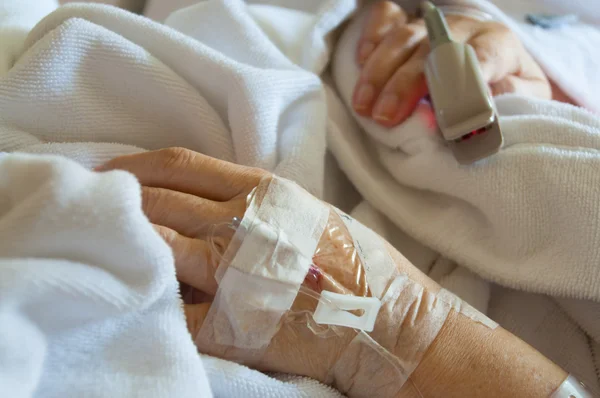 IV Arm and Finger Heart Monitor — Stock Photo, Image