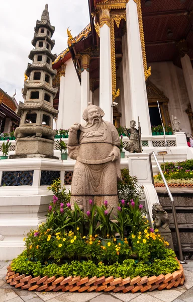 Statuie în costum wat — Fotografie, imagine de stoc