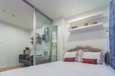 modern stil, kat mülkiyeti stüdyo tipi dekore edilmiş